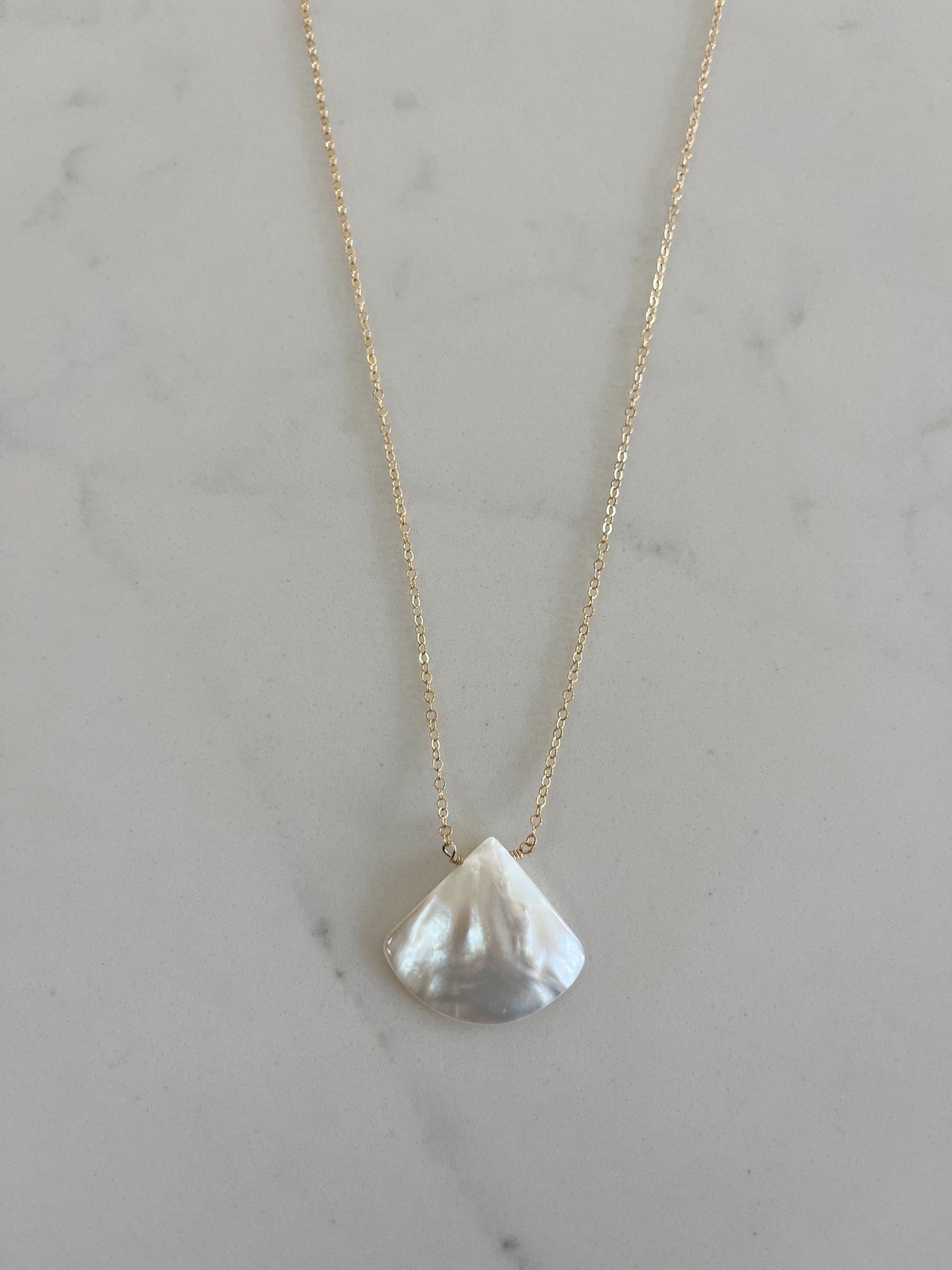 Medium Fan Necklace