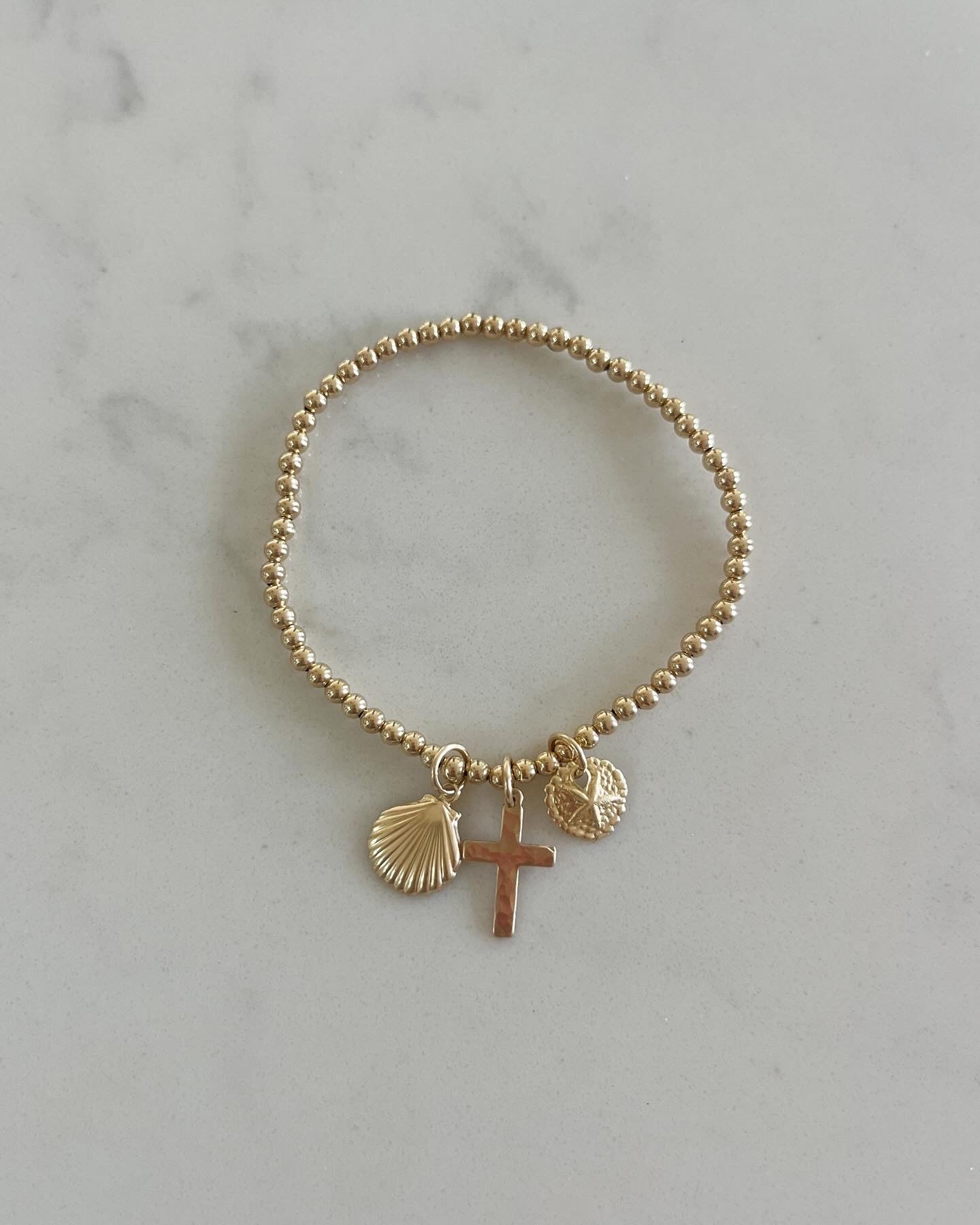 Goldie Seashell Charm Bracelet