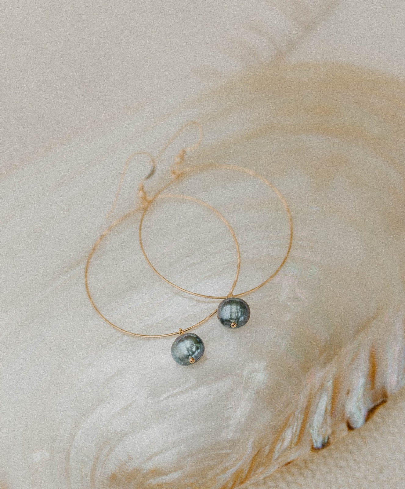 Hammered Black Pearl Hoops