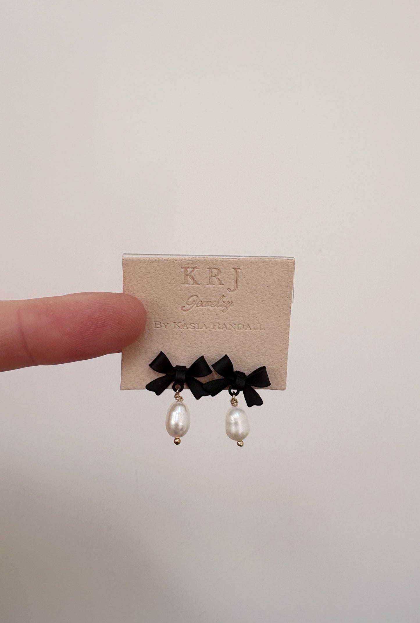 Black Ribbon Pearl Posts