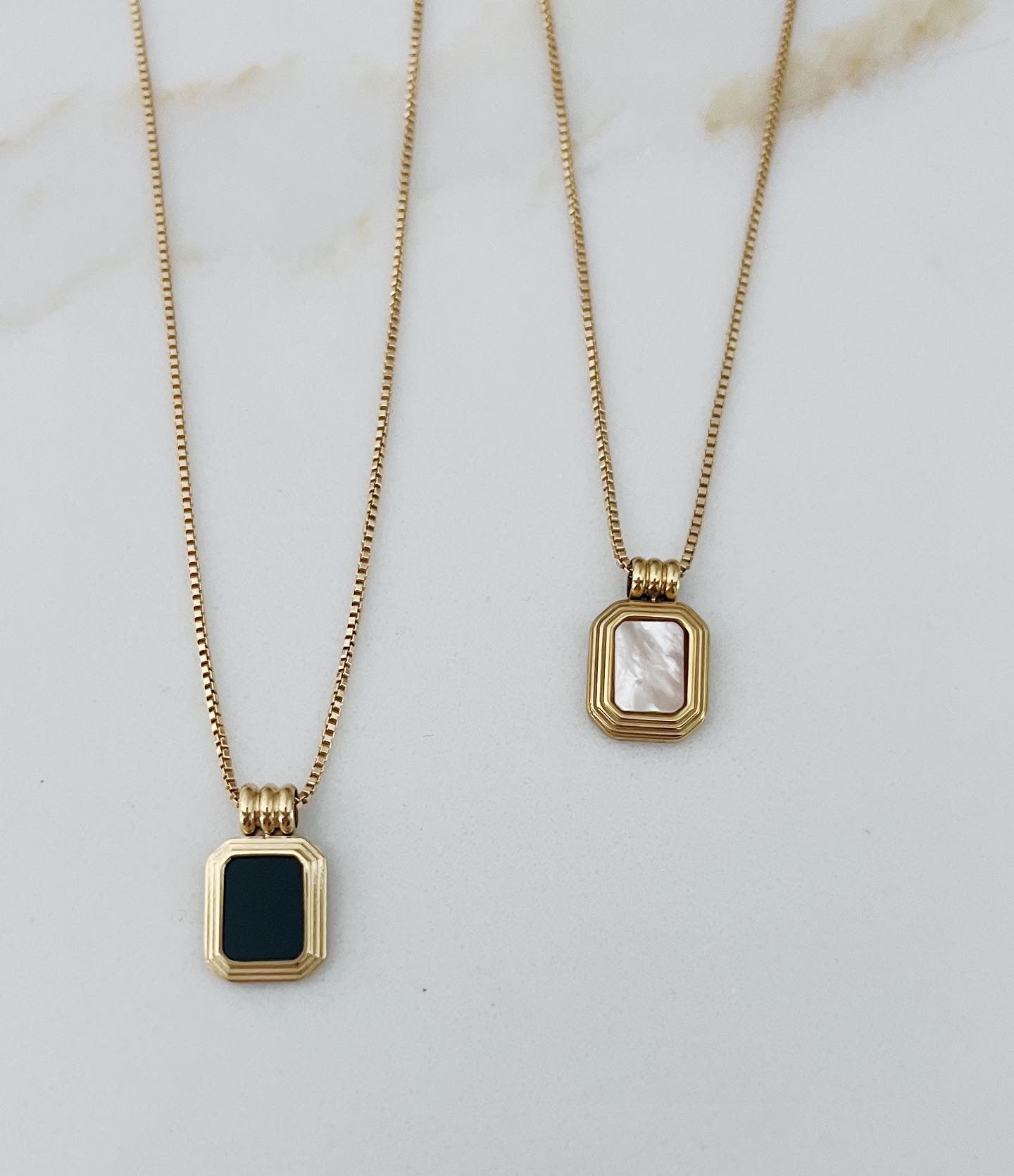 Small Pearl Pendant Necklace