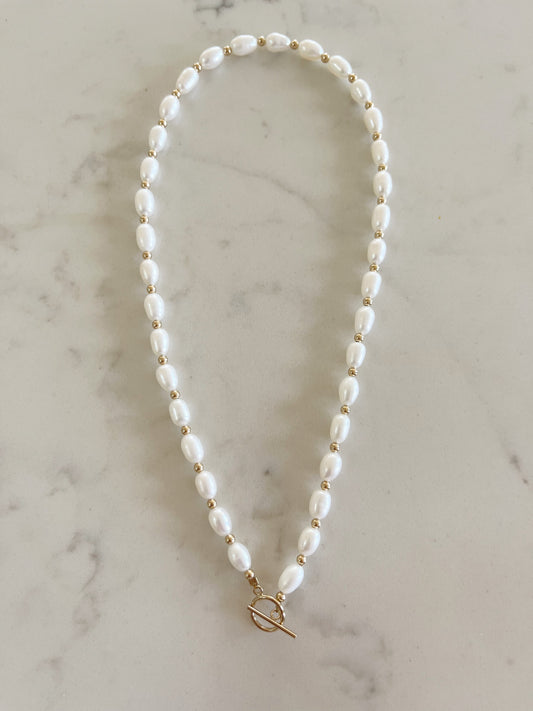 KR Luxe White Pearl Toggle