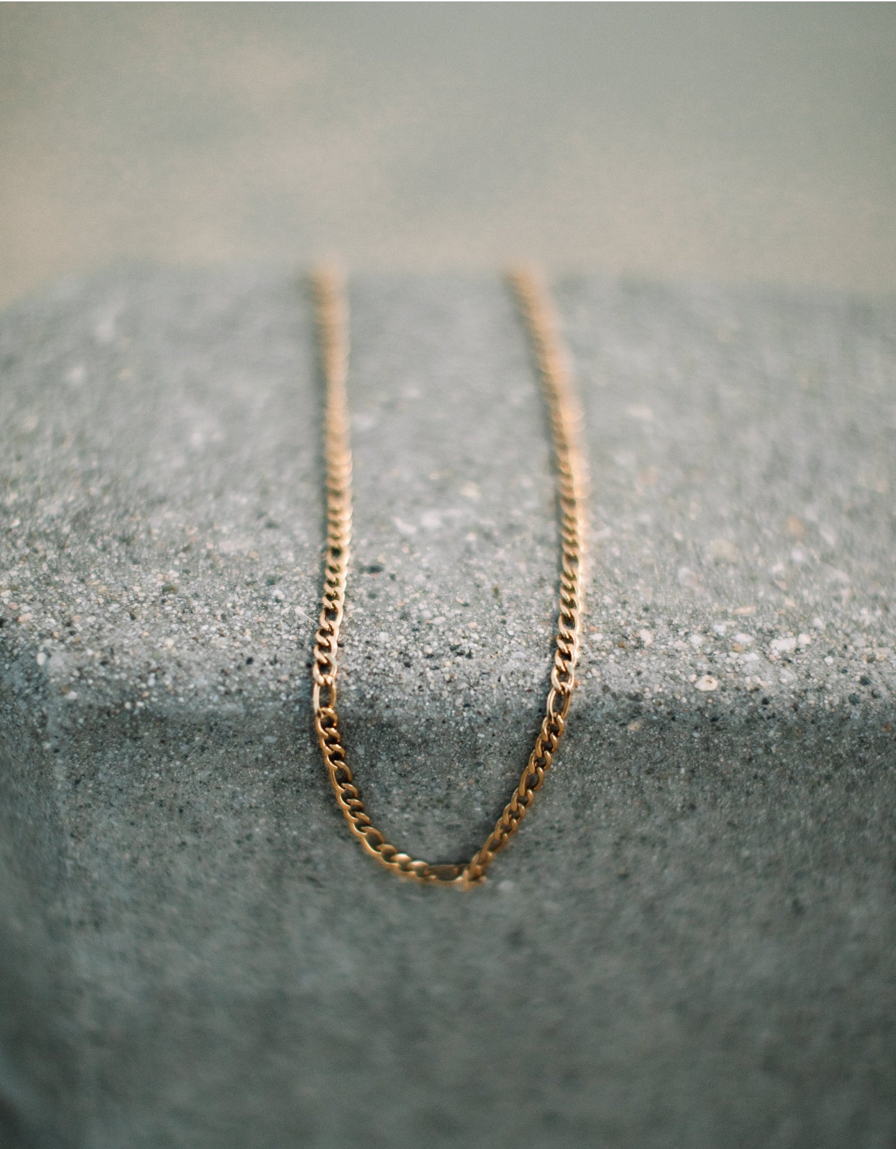 Men’s Gold Figaro Chain Necklace