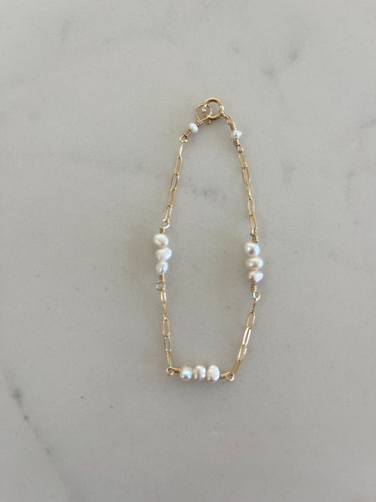 KR Pearl Bracelet