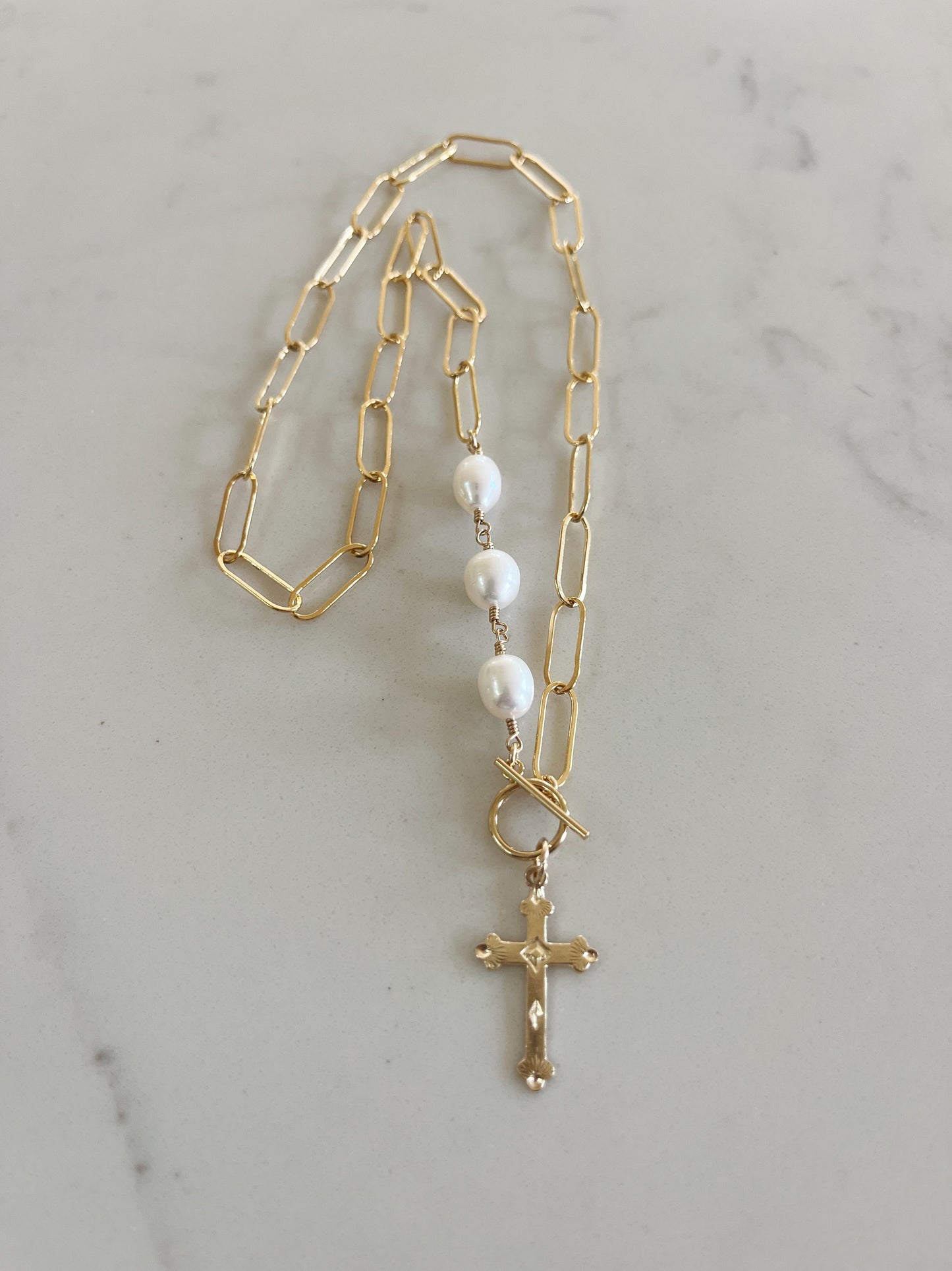 Vintage Cross Pearl Toggle