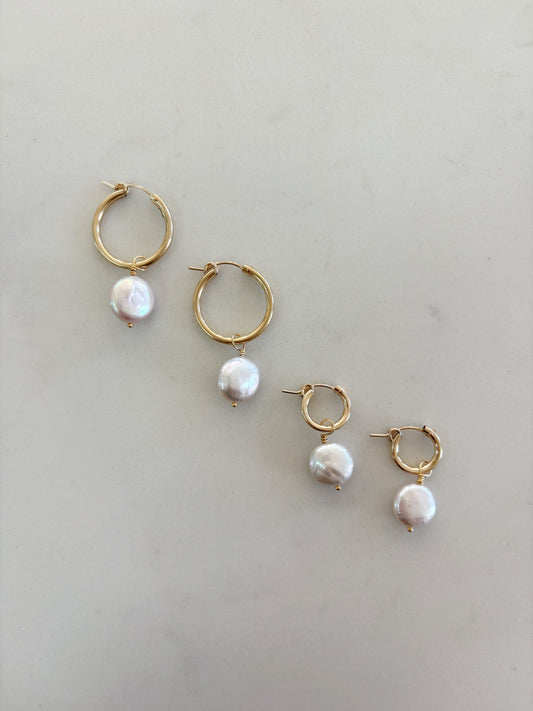 Medium Huggie Coin Pearls