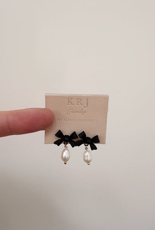 Black Ribbon Pearl Posts