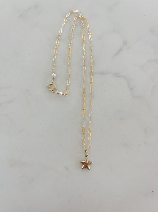 Tiny Star Necklace