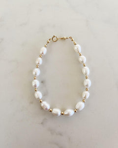 Luxe Pearl Bracelet
